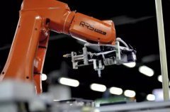 “一號(hào)文”火了“機(jī)器人” 政府加大機(jī)器人產(chǎn)業(yè)扶持力度